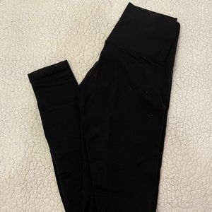 Black lulu lemon leggings